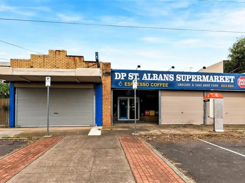 Captivating Commercial Opportunity in St Albans! THE PERMIT of a three-storey apartment building