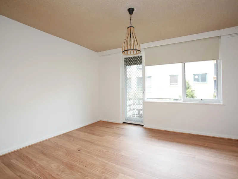Modern 2 Bedroom Apartment In A Sought Location!