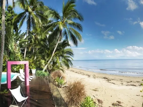 ABSOLUTE BEACHFRONT LIFESTYLE HOME – PET FRIENDLY AND PARTLY FURNISHED