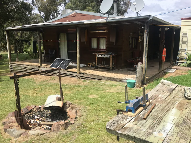 Licola North Rural Retreat, 150 acres, open grazing and some bush heading up to high country skyline,cosy 3 bedroom home 