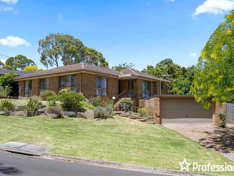 PICTURESQUE CROYDON HILLS