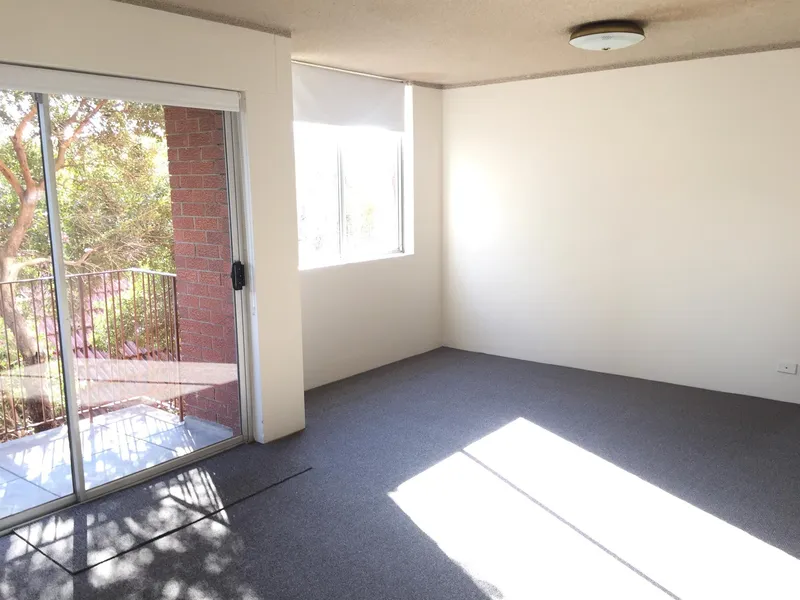 ONE WEEK FREE RENT!!!