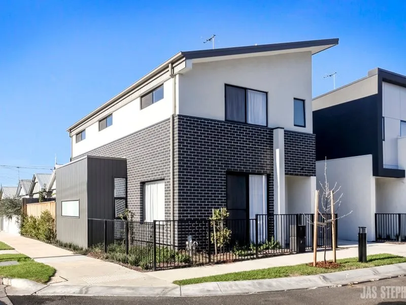 LIGHTFILLED AND SPACIOUS