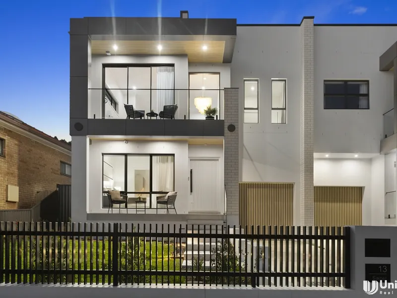 Luxurious new family duplex of light and style