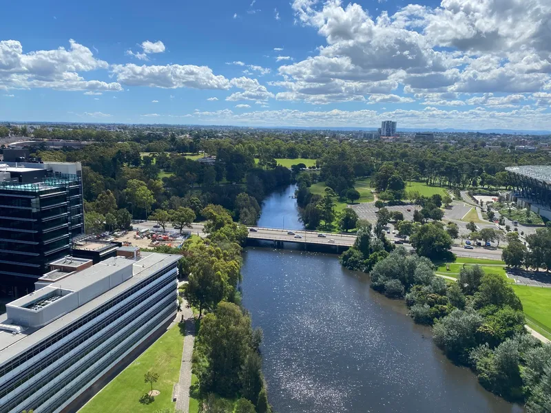 BRAND NEW RIVERSIDE APARTMENT - OVERLOOKING THE RIVER