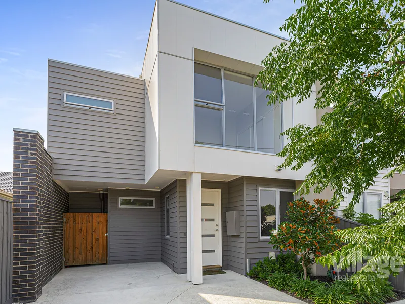 A Beautifully Presented Townhouse 