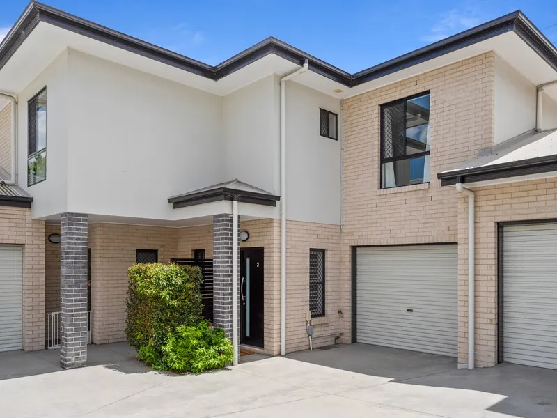 Upmarket Exclusive Townhouse.