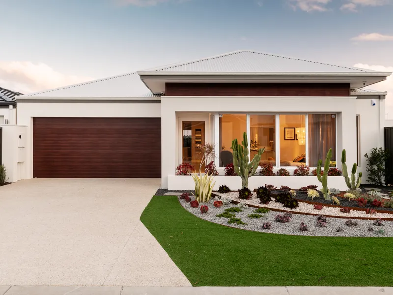Exclusive Builders Display Home.  Absolute Stunner !! Guaranteed Monthly cash flow.Brilliant and safe investment.