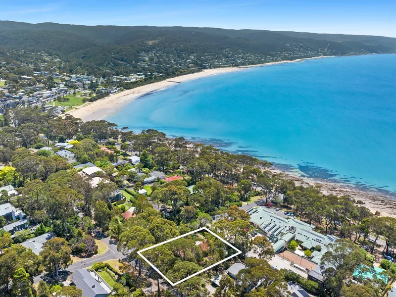 PREMIER LOCATION AT LORNE'S MOST SOUGHT AFTER ADDRESS