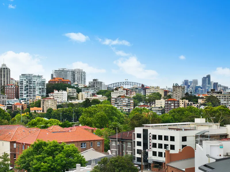 Split level two-bedroom, two-bathroom apartment with Harbour Bridge views
