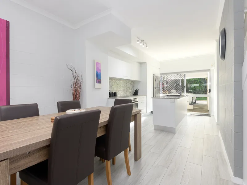 NEWLY RENOVATED RESIDENTIAL TOWNHOUSE