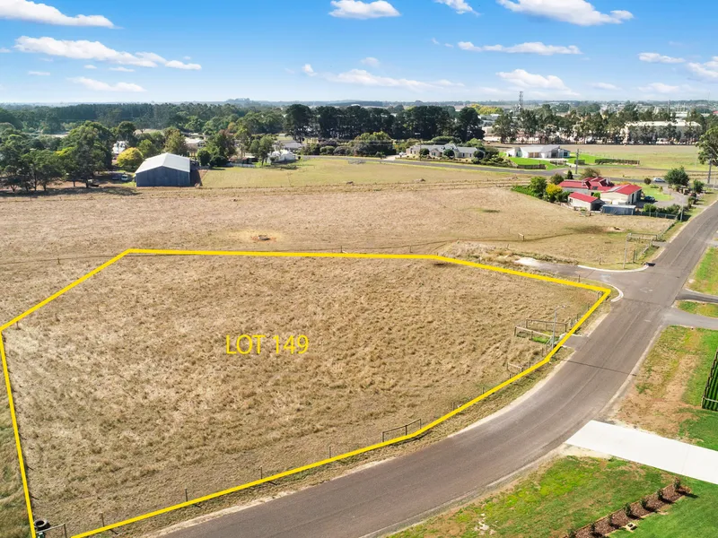 Ideal allotment within a unique and tranquil rural development