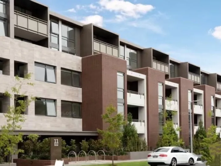 Amazing 2 Bedrooms Apartment at Caulfield!!! (Furnished)