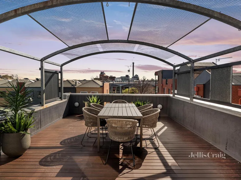 Elite entertainer with sweeping city outlooks