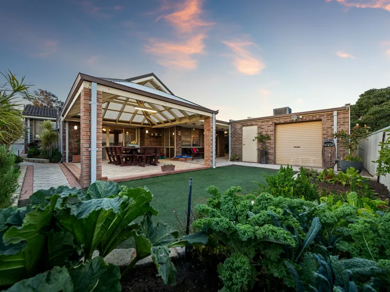 South Duncraig Gem: Pristine Family Haven in a Coveted Location!