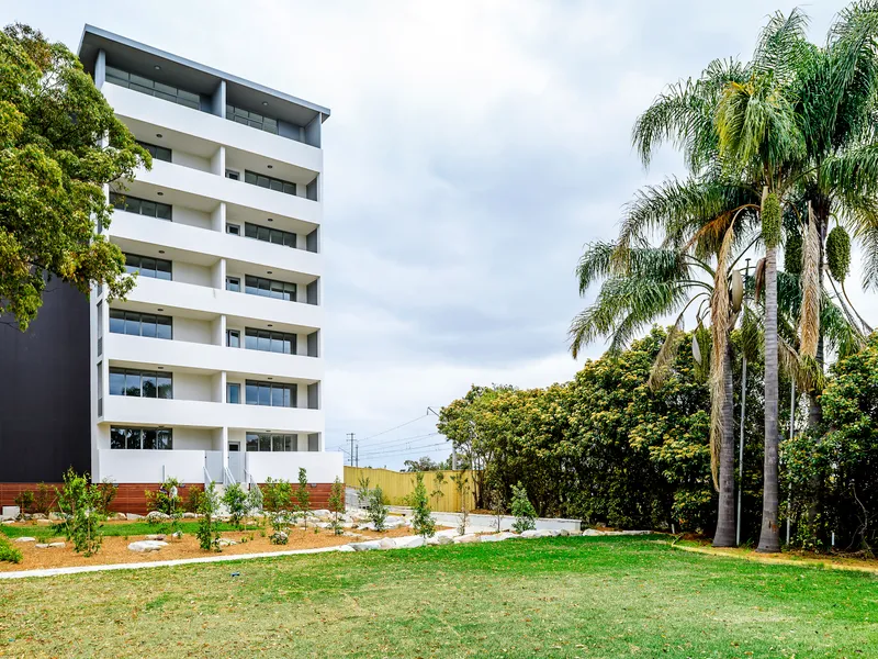 Near New designer apartment in the heart of Campbelltown !