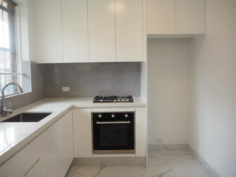 NEWLY RENOVATED TWO BEDROOM APARTMENT