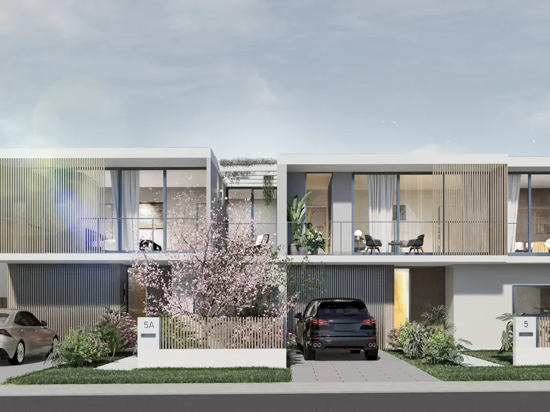 FOUR-BEDROOM FAMILY HOME SUPERBLY LOCATED TO 5 BEACHES