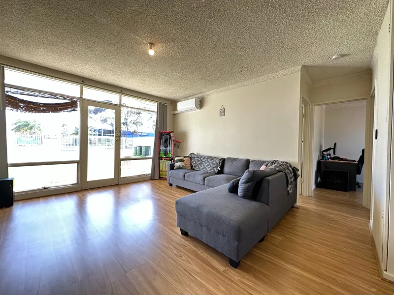 Ground floor unit with large yard