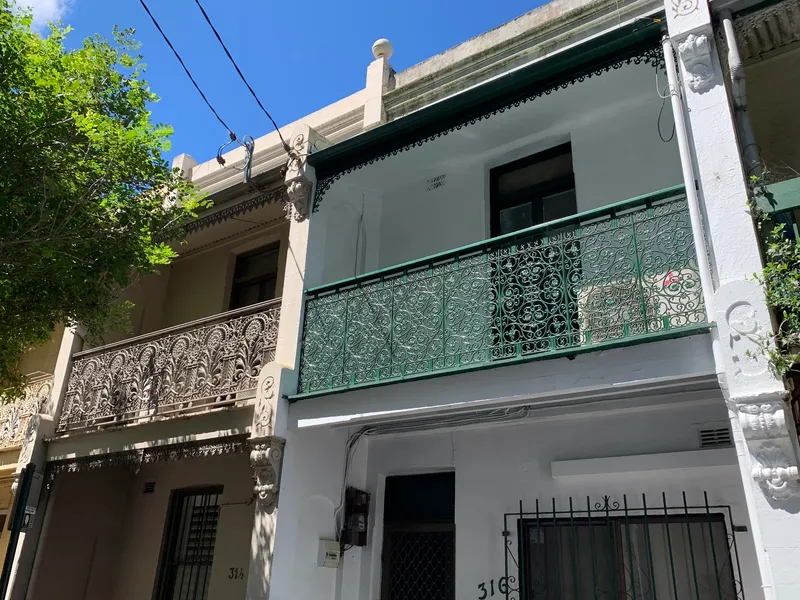 Terrace in convenient location!
