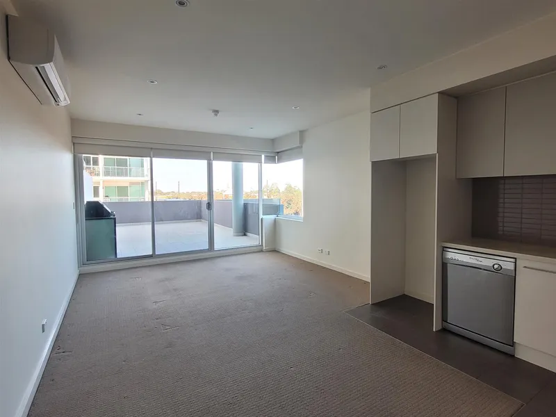MODERN ONE BEDROOM APARTMENT IN SUPERB LOCATION