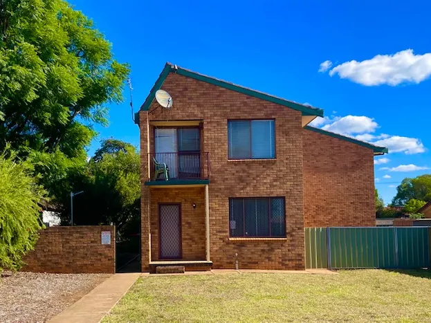 Affordable & Spacious Unit With Loads Of Potential