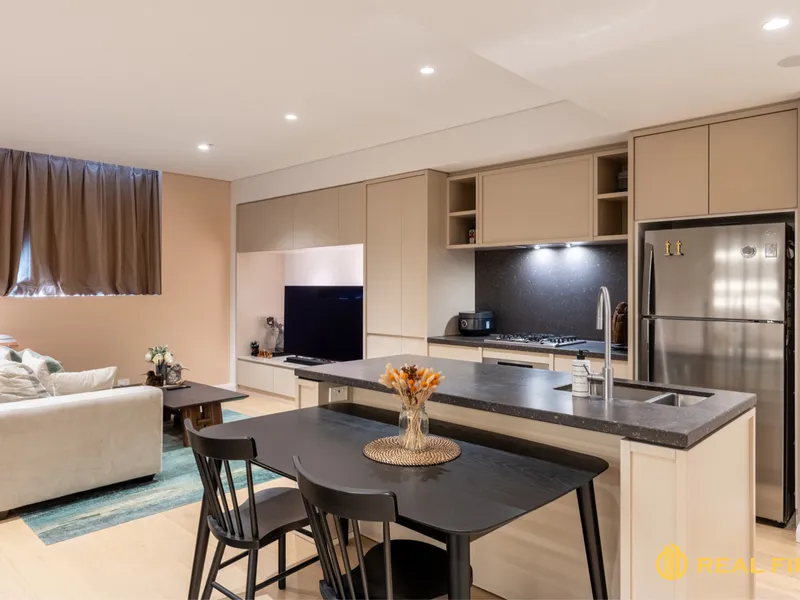 Luxuriously Designed, High-Level 2-bedrooms Located in the Prime Location of Macquarie Park