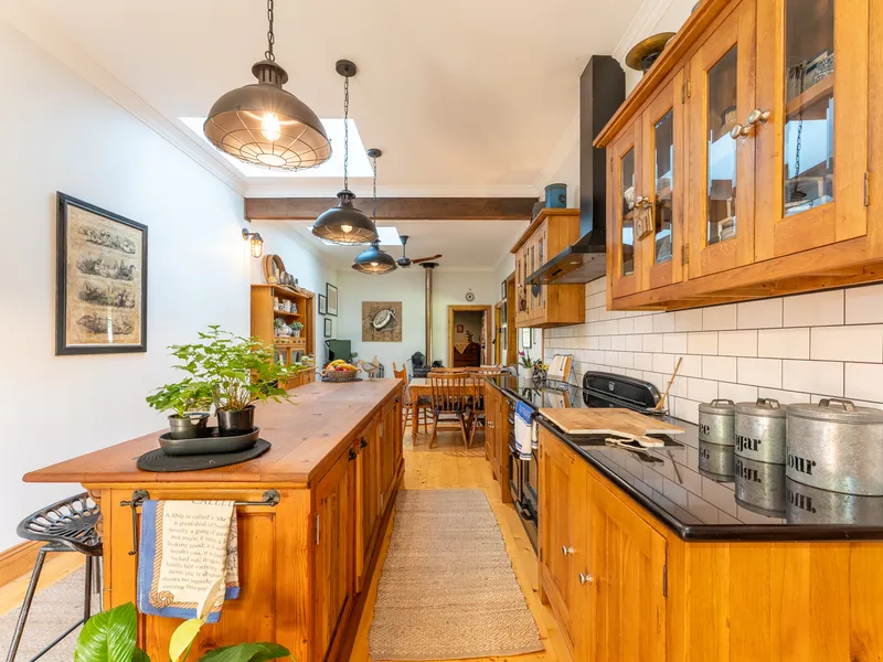 CHARMING CIRCA 1879 FAMILY HOME