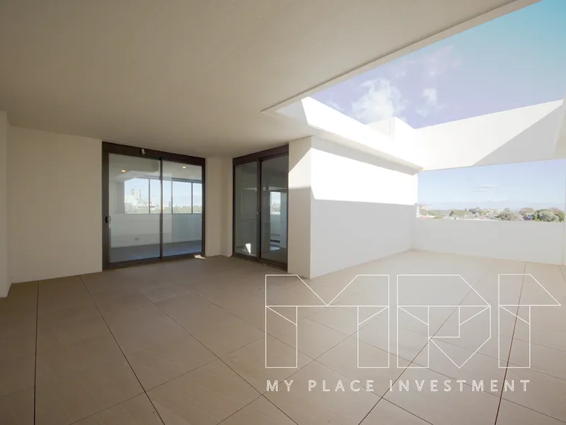 Stunning Sun Filled 3 Bedroom Penthouse with Huge Outdoor Area