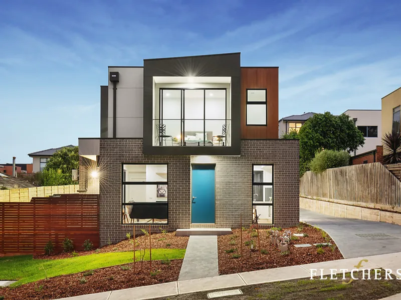 BRAND NEW TOWNHOUSE IN PRIME LOCALE