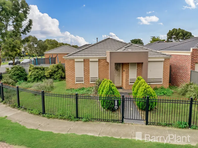 Family Haven in a Prime Location!