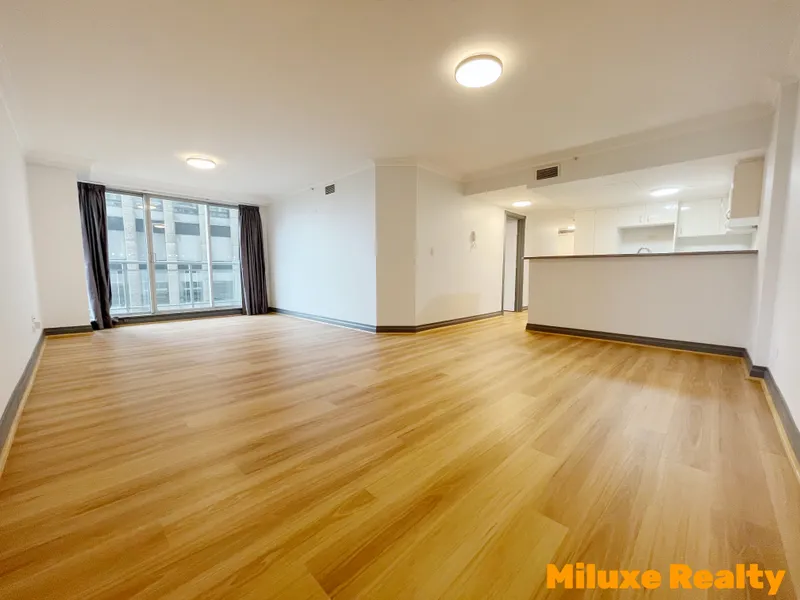 Super Large apartment in the hear of Sydney CBD