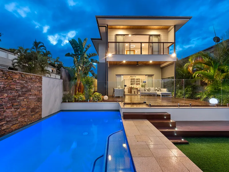 Flawless family contemporary, where style and function meet