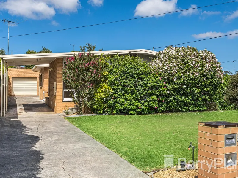 Family home, lifestyle living!