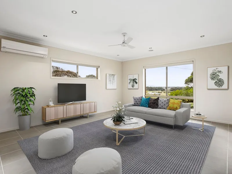 EXECUTIVE STYLE LIVING WITH A VIEW