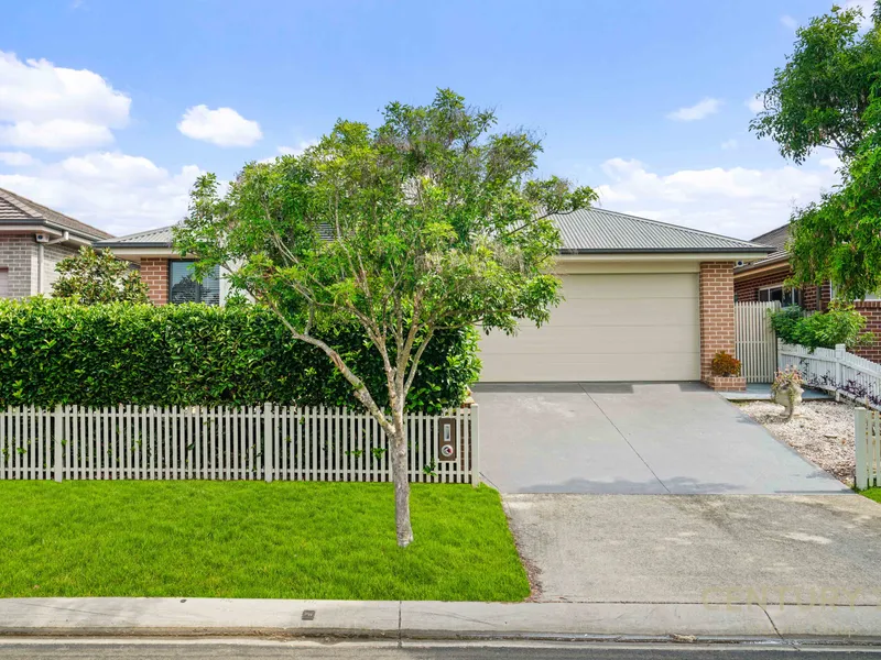 Family home in quiet street!