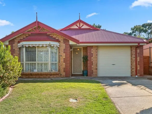 Qaint home in quiet court location