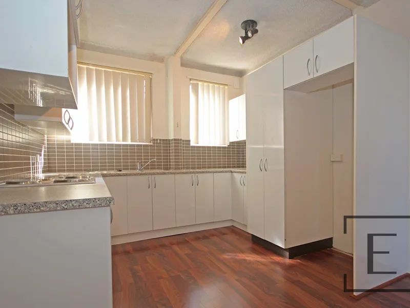 SPACIOUS MODERN 1 BEDROOM