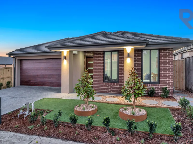 BRAND NEW & INSTANTLY APPEALING INSIDE AND OUT