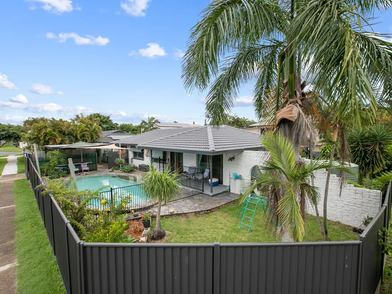 Fantastic Three Bedroom Home with Study in Duncan Street – Golf Course Precinct