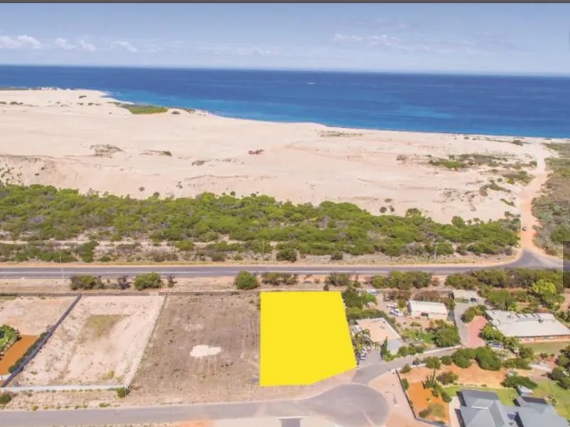 Land with Ocean Views 