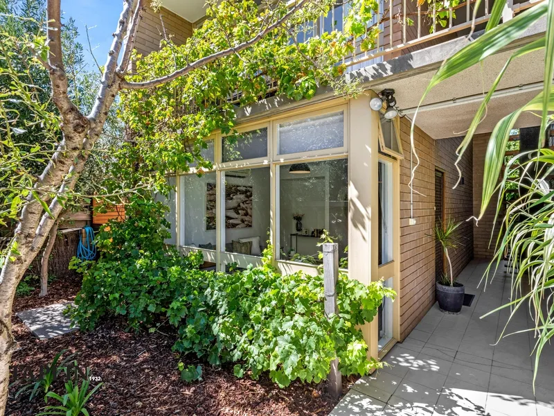 COOL INDUSTRIAL VIBE!