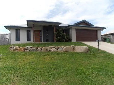 MODERN HOME CLOSE TO THE BEACH