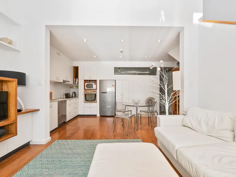 Chic Freo Warehouse Apartment