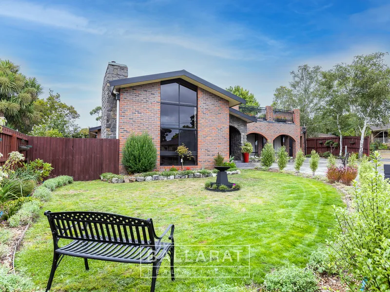 BEAUTIFULLY PRESENTED FAMILY HOME IN MOUNT CLEAR