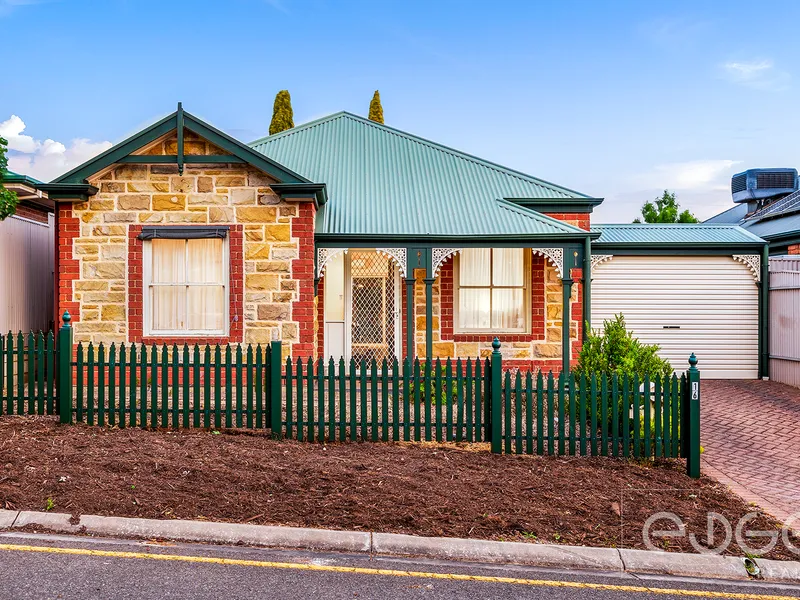 Charming Home Offering Easy-care and Convenient Living!