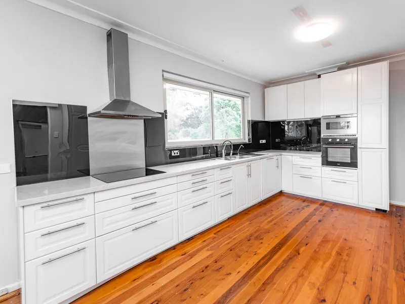 3 Bedroom + study with a pool!