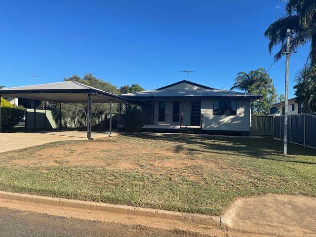 GORGEOUS FAMILY HOME!!