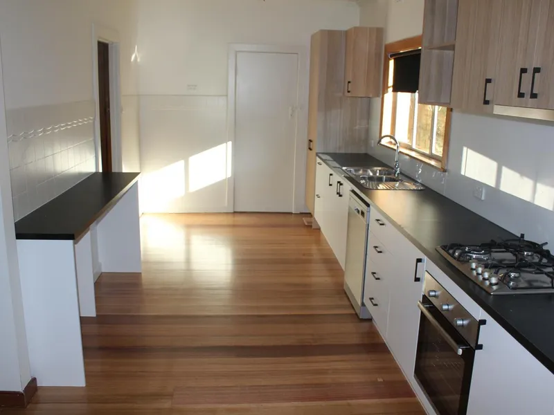 2 BEDROOM home located in Essendon