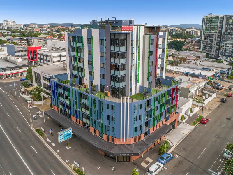 Fully furnished one bedroom apartment, with amazing outdoor balcony area - AVAIL 7 AUGUST 2021